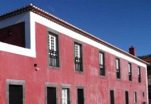 Peça de teatro “Dias Felizes”