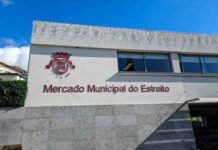 Cultura nos Mercados com tuna no Estreito de Câmara de Lobos